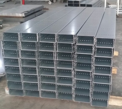 KHAY CÁP 400X100 TÔN TRÁNG KẼM GIÁ RẺ - CABLE TRAY