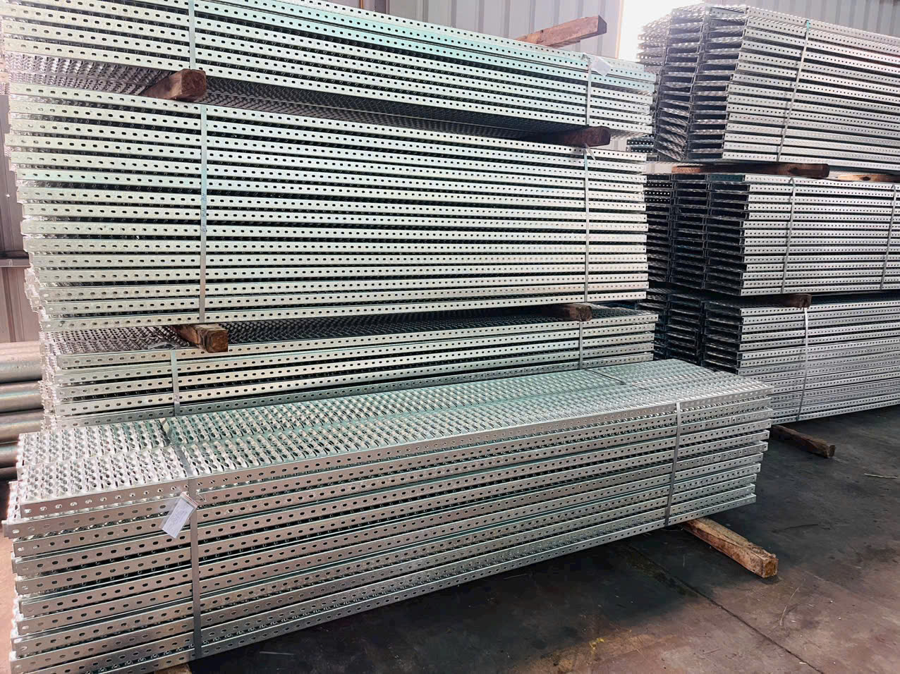 SÀN THAO TÁC KIM CƯƠNG